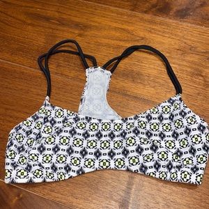 Adorable and supportive bikini top